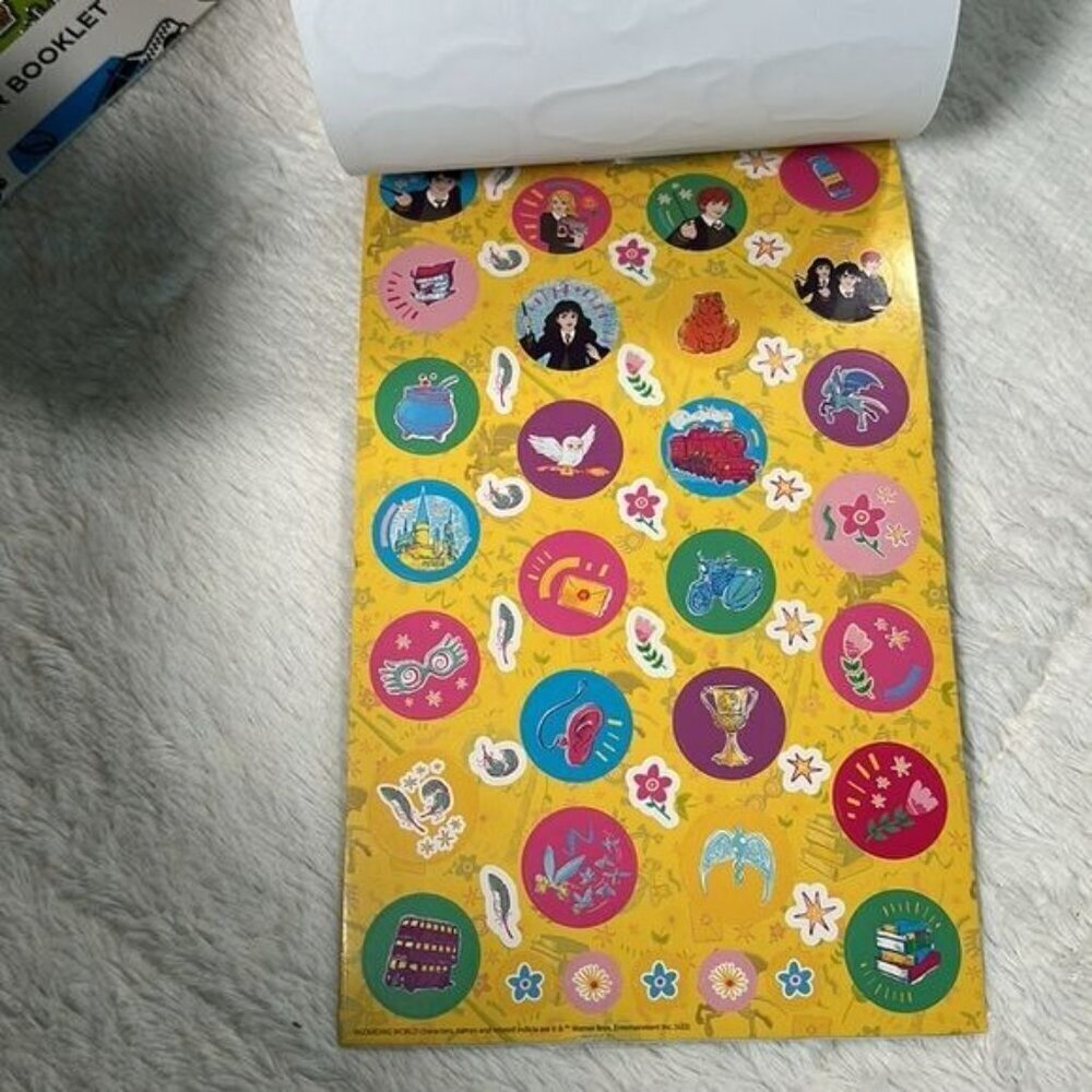 Harry Potter Sticker Booklet Stickers approx 250 scrapbook stickers Licensed NEW - Picture 10 of 13